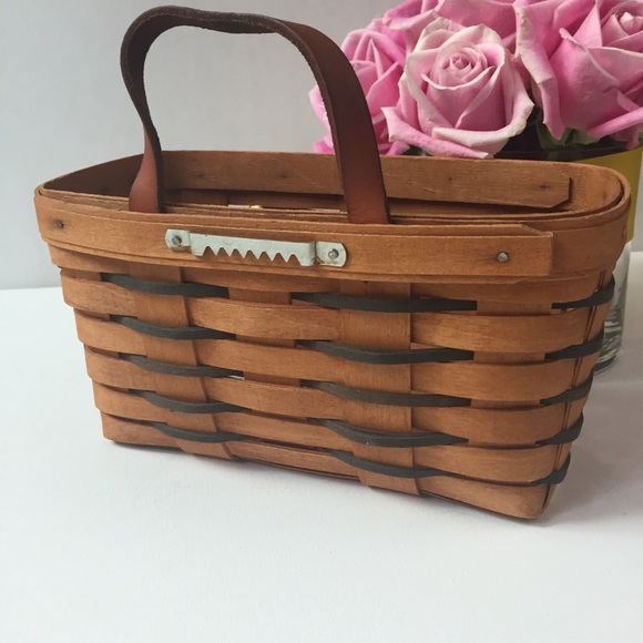 Longaberger 1994 Hanging Basket - Picture 7 of 7